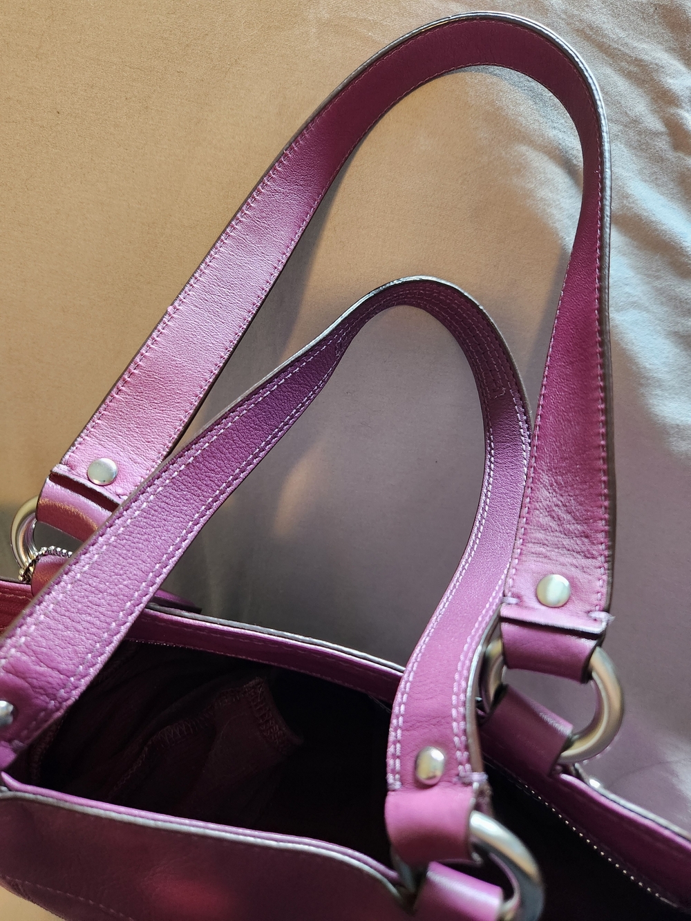 Coach Studded Hobo Shoulder Bag / East West Tote.
F15235 - Picture 5 of 11